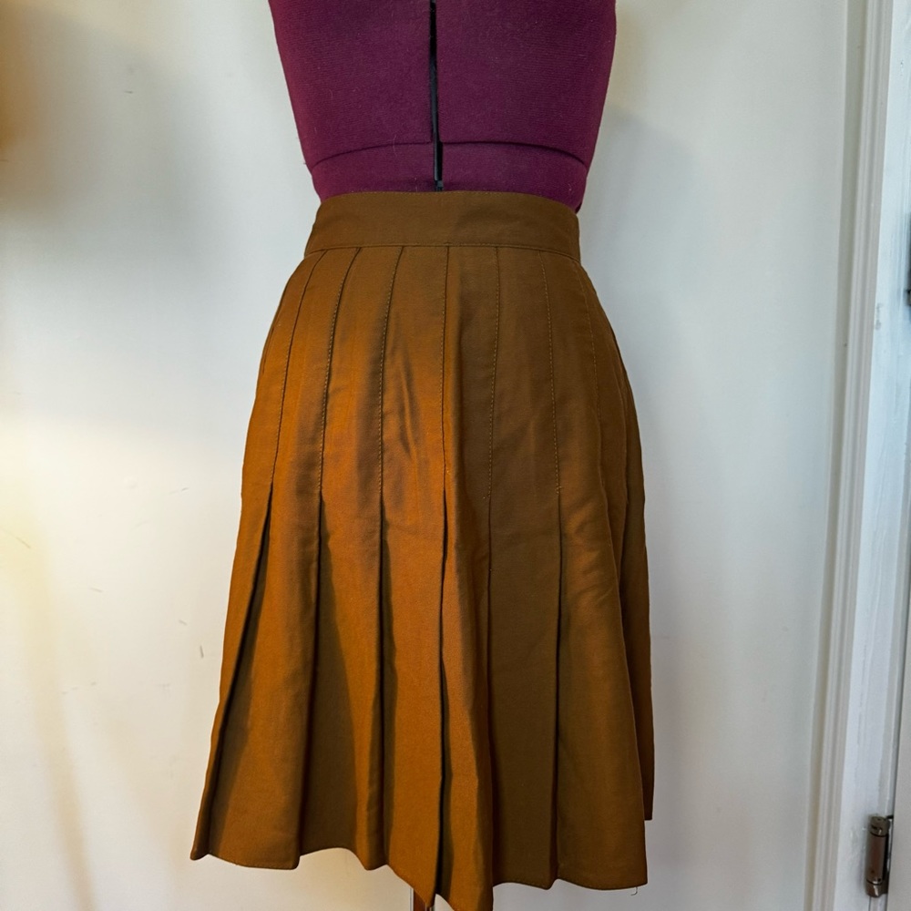 Vintage pleated skirt size 5 35th & 10th